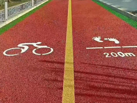 透水地坪怎么養護？正確養護和清洗方法